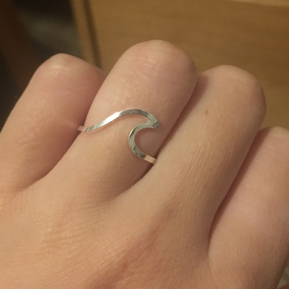 Wave ring
